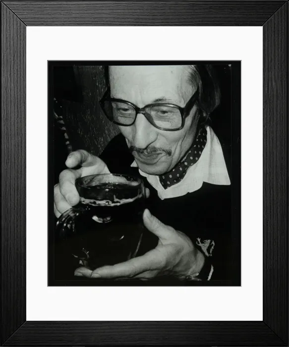 Framed Print : Tom Burnham with a pint at The Bell, Codicote, Hertfordshire, December 1986. Artist Framed Print : Tom Burnham with a pint at The Bell, Codicote, Hertfordshire, December 1986. Artist