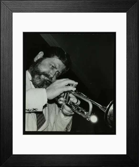 Framed Print : American trumpeter Bobby Shew playing at The Bell, Codicote, Hertfordshire, 19 May 1985 Framed Print : American trumpeter Bobby Shew playing at The Bell, Codicote, Hertfordshire, 19 May 1985