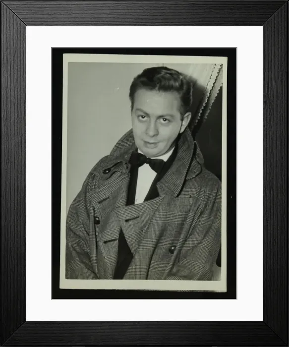 Framed Print : Portrait of American singer, musician and actor Mel Torme, c1950s. Artist: Denis Williams Framed Print : Portrait of American singer, musician and actor Mel Torme, c1950s. Artist: Denis Williams