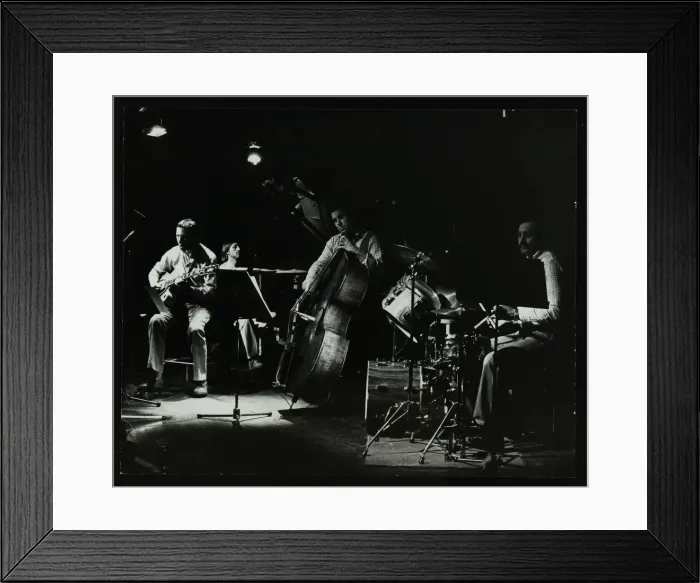 Framed Print : Jazz at The Stables, Wavendon, Buckinghamshire. Artist: Denis Williams Framed Print : Jazz at The Stables, Wavendon, Buckinghamshire. Artist: Denis Williams