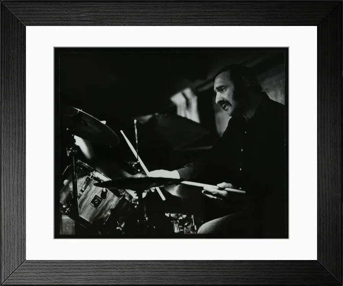 Framed Print : Drummer Alan Jackson playing at The Stables, Wavendon, Buckinghamshire Framed Print : Drummer Alan Jackson playing at The Stables, Wavendon, Buckinghamshire