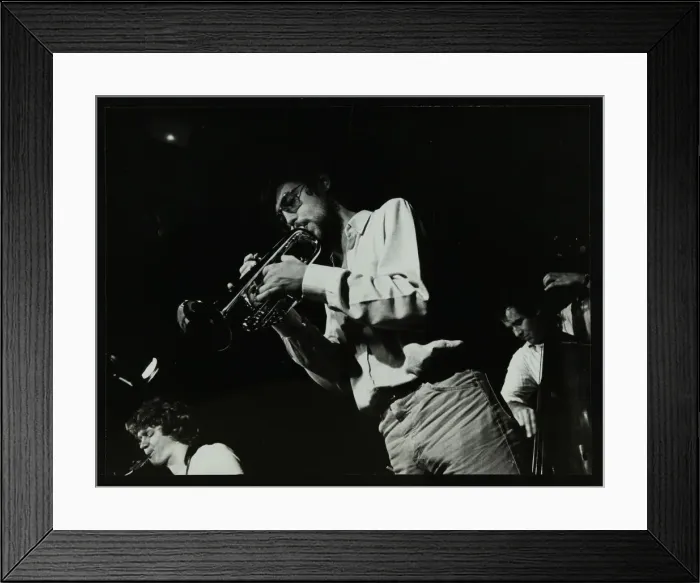 Framed Print : Guy Barker, Chris Hunter and Chris Laurence playing at The Stables, Wavendon, Buckinghamshire