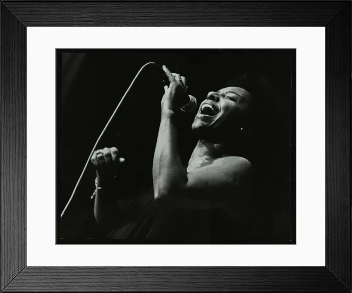 Framed Print : Singer Elaine Delmar performing at Berkhamsted Civic Centre, Hertfordshire, 1986 Framed Print : Singer Elaine Delmar performing at Berkhamsted Civic Centre, Hertfordshire, 1986