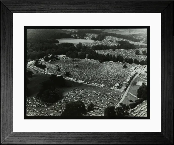 Framed Print : Aerial view of crowds at the Knebworth pop festival, 1986. Artist: Denis Williams Framed Print : Aerial view of crowds at the Knebworth pop festival, 1986. Artist: Denis Williams