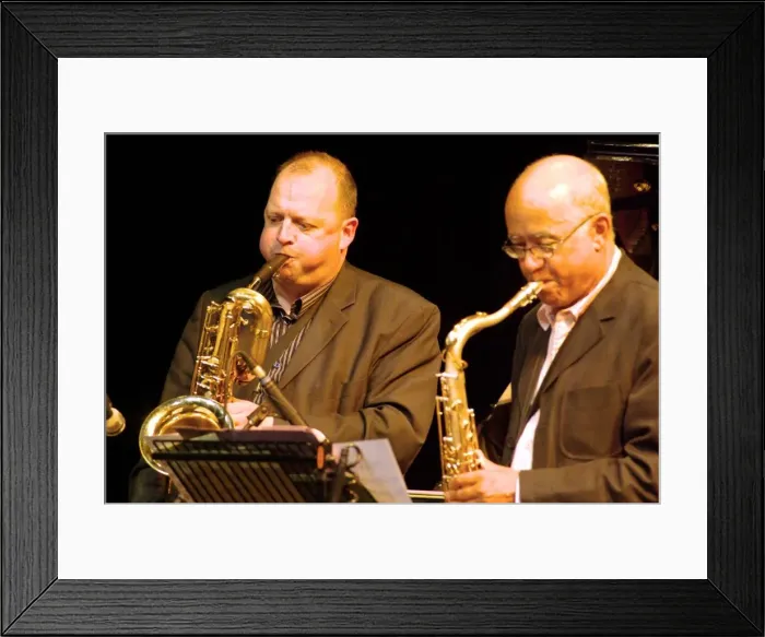 Framed Print : Alan Barnes with Art Themen, Brecon Jazz Festival, Powys, Wales. Artist: Brian O Connor Framed Print : Alan Barnes with Art Themen, Brecon Jazz Festival, Powys, Wales. Artist: Brian O Connor