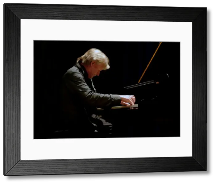 Framed Print : Alan Broadbent, Watermill Jazz Club, Dorking, Surrey. Artist: Brian O Connor Framed Print : Alan Broadbent, Watermill Jazz Club, Dorking, Surrey. Artist: Brian O Connor