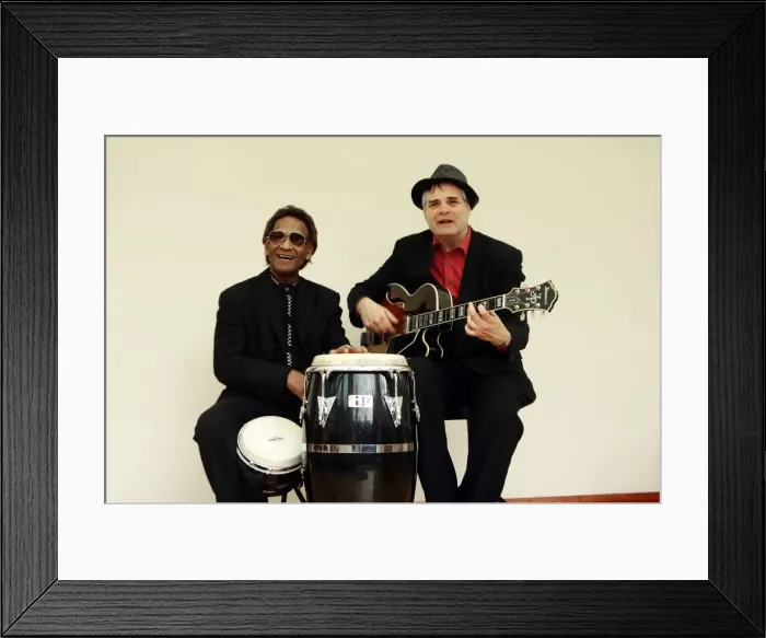 Framed Print : Frank Holder, Guyanan jazz singer and percussionist with Shane Hill, guitarist. Artist Framed Print : Frank Holder, Guyanan jazz singer and percussionist with Shane Hill, guitarist. Artist