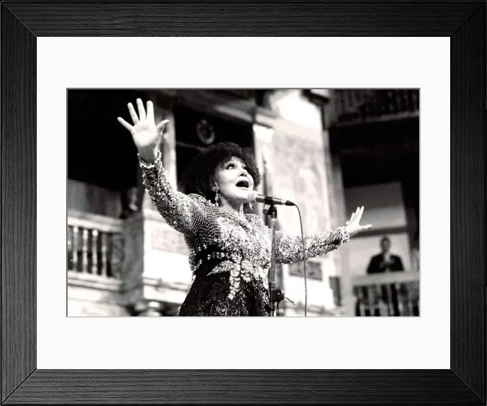 Framed Print : Cleo Laine, The Globe, London, 2000. Artist: Brian O Connor Framed Print : Cleo Laine, The Globe, London, 2000. Artist: Brian O Connor