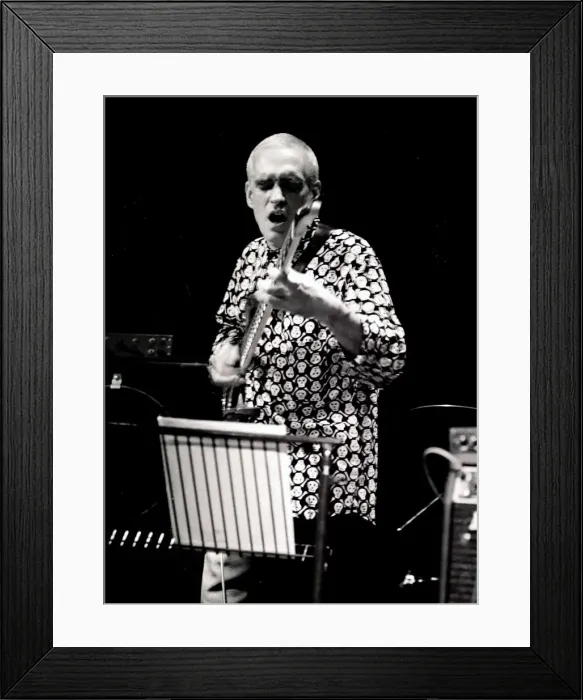 Framed Print : Steve Swallow, Ronnie Scotts, London, 1993. Artist: Brian O Connor Framed Print : Steve Swallow, Ronnie Scotts, London, 1993. Artist: Brian O Connor