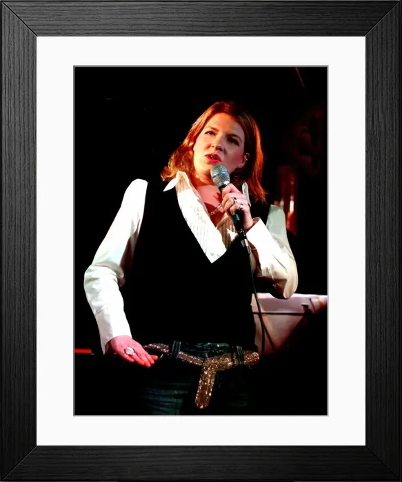Framed Print : Clare Teal, Pizza Express, London, 2004. Artist: Brian O Connor Framed Print : Clare Teal, Pizza Express, London, 2004. Artist: Brian O Connor