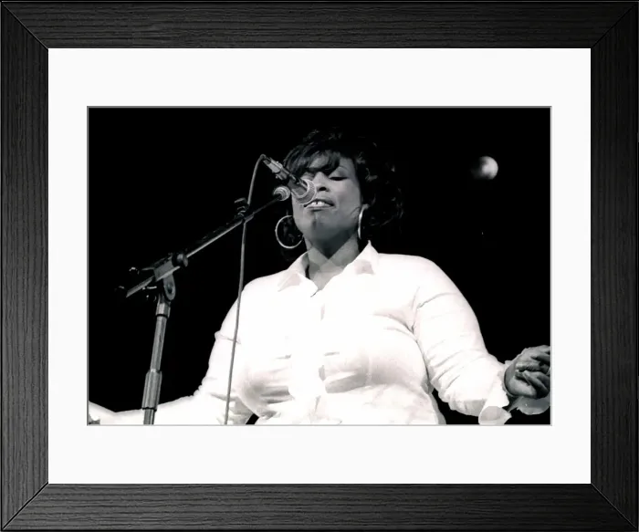 Framed Print : Ruby Turner, Brecon Jazz Festival, Powys, Wales, 2002. Artist: Brian O Connor Framed Print : Ruby Turner, Brecon Jazz Festival, Powys, Wales, 2002. Artist: Brian O Connor