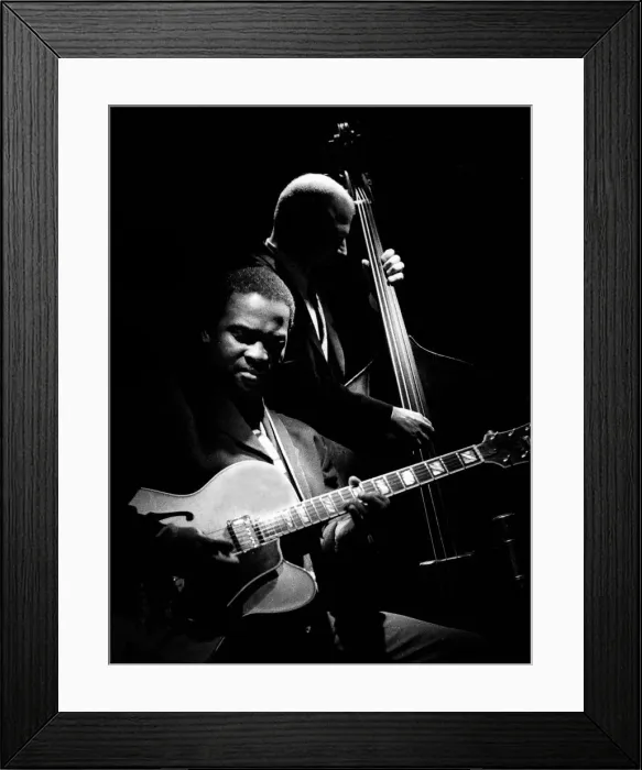 Framed Print : Russell Malone, Ronnies Scotts, London, 1998. Artist: Brian O Connor Framed Print : Russell Malone, Ronnies Scotts, London, 1998. Artist: Brian O Connor