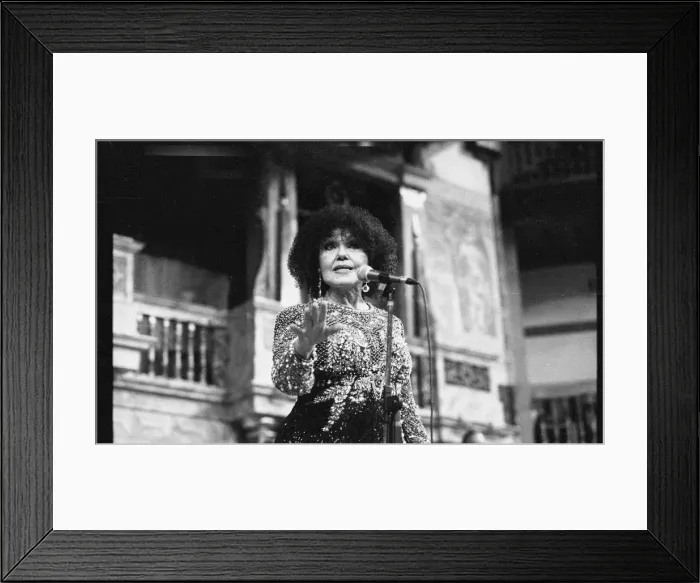 Framed Print : Cleo Laine, The Globe, London, 1975. Artist: Brian O Connor Framed Print : Cleo Laine, The Globe, London, 1975. Artist: Brian O Connor