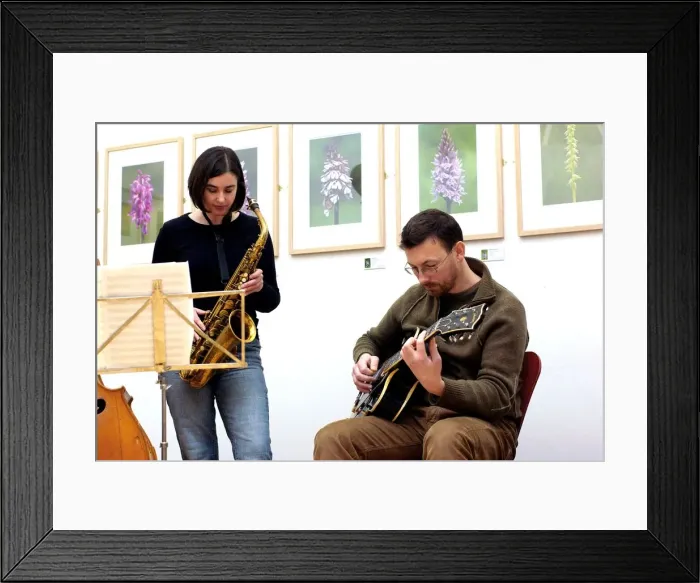 Framed Print : Allison Neale and Dave Warren, Clocktower Cafe, Croydon, Surrey, 2008. Artist: Brian O Connor Framed Print : Allison Neale and Dave Warren, Clocktower Cafe, Croydon, Surrey, 2008. Artist: Brian O Connor