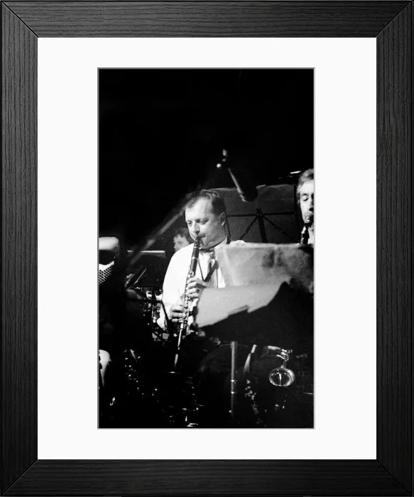 Framed Print : Alan Barnes, Ronnie Scotts, London, 1992. Artist: Brian O Connor Framed Print : Alan Barnes, Ronnie Scotts, London, 1992. Artist: Brian O Connor