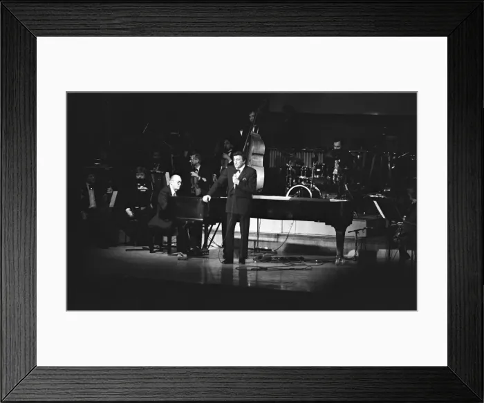 Framed Print : Tony Bennett and Ralph Sharon, Fairfield Halls, Croydon, 1988. Artist: Brian O Connor Framed Print : Tony Bennett and Ralph Sharon, Fairfield Halls, Croydon, 1988. Artist: Brian O Connor