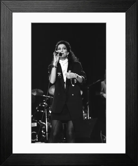 Framed Print : Rita Coolidge, Assembley Halls, Worthing, 1988. Artist: Brian O Connor Framed Print : Rita Coolidge, Assembley Halls, Worthing, 1988. Artist: Brian O Connor