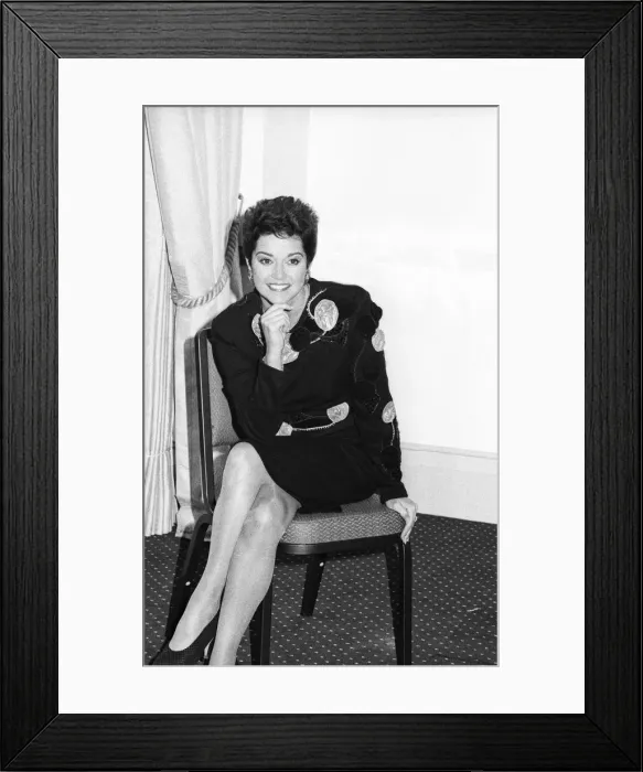 Framed Print : Gemma Craven, BAFTA, Picadilly, London, 1990. Artist: Brian O Connor Framed Print : Gemma Craven, BAFTA, Picadilly, London, 1990. Artist: Brian O Connor