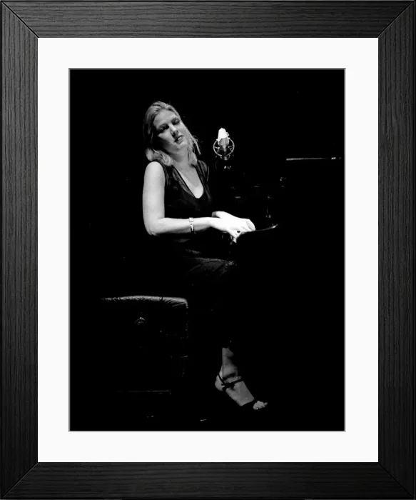 Framed Print : Diana Krall, Ronnie Scotts, London, 1998. Artist: Brian O Connor Framed Print : Diana Krall, Ronnie Scotts, London, 1998. Artist: Brian O Connor