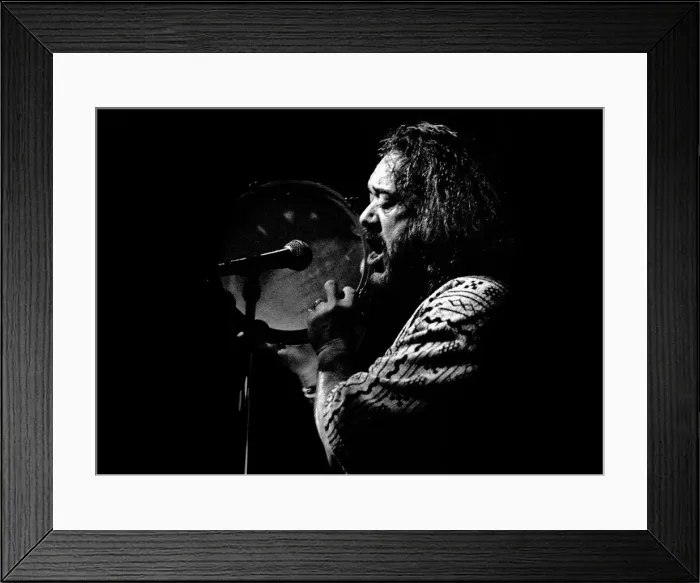 Framed Print : Airto Moreira, Brazilian jazz drummer and percussionist, Ronnie Scotts, London, 1995 Framed Print : Airto Moreira, Brazilian jazz drummer and percussionist, Ronnie Scotts, London, 1995