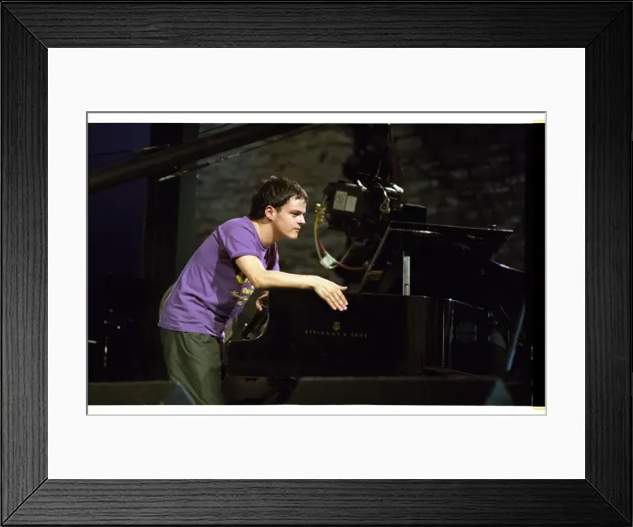 Framed Print : Jamie Cullum, Brecon, 2003. Artist: Brian O Connor Framed Print : Jamie Cullum, Brecon, 2003. Artist: Brian O Connor
