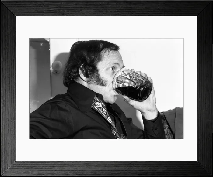 Framed Print : Johnny Dankworth, Ronnie Scotts, Soho, London, 1973. Artist: Brian O Connor Framed Print : Johnny Dankworth, Ronnie Scotts, Soho, London, 1973. Artist: Brian O Connor
