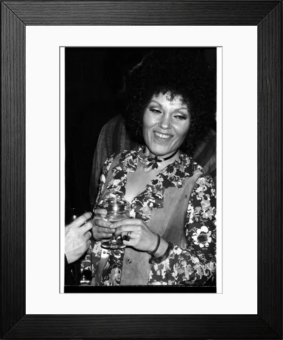 Framed Print : Cleo Laine, London, 1971. Artist: Brian O Connor Framed Print : Cleo Laine, London, 1971. Artist: Brian O Connor