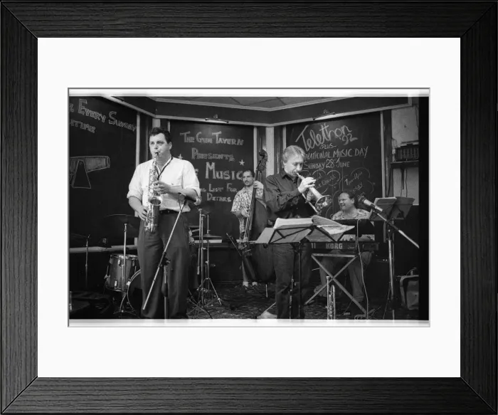 Framed Print : Pete Long (Query fl. ), The Gun, Croydon, 1992. Artist: Brian O Connor Framed Print : Pete Long (Query fl. ), The Gun, Croydon, 1992. Artist: Brian O Connor