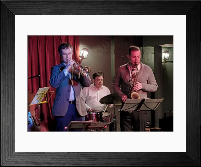 Framed Print : Mark Armstrong, Clark Tracey and Sam Mayne, Bulls Head, Barnes, London, 2014. Artist