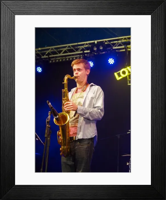 Framed Print : Duncan Eagles, Love Supreme Jazz Festival, Glynde Place, East Sussex, 2014. Artist: Brian O Connor Framed Print : Duncan Eagles, Love Supreme Jazz Festival, Glynde Place, East Sussex, 2014. Artist: Brian O Connor