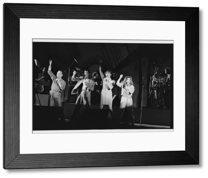 Framed Print : Manhattan Transfer, Odeon Hammersmith, 1988. Artist: Brian O Connor Framed Print : Manhattan Transfer, Odeon Hammersmith, 1988. Artist: Brian O Connor