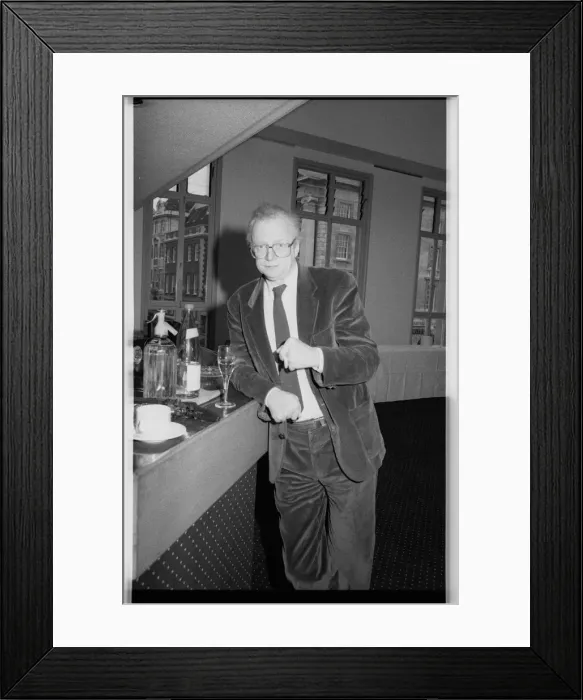Framed Print : Dennis Potter, BAFTA, London, 1990. Artist: Brian O Connor Framed Print : Dennis Potter, BAFTA, London, 1990. Artist: Brian O Connor