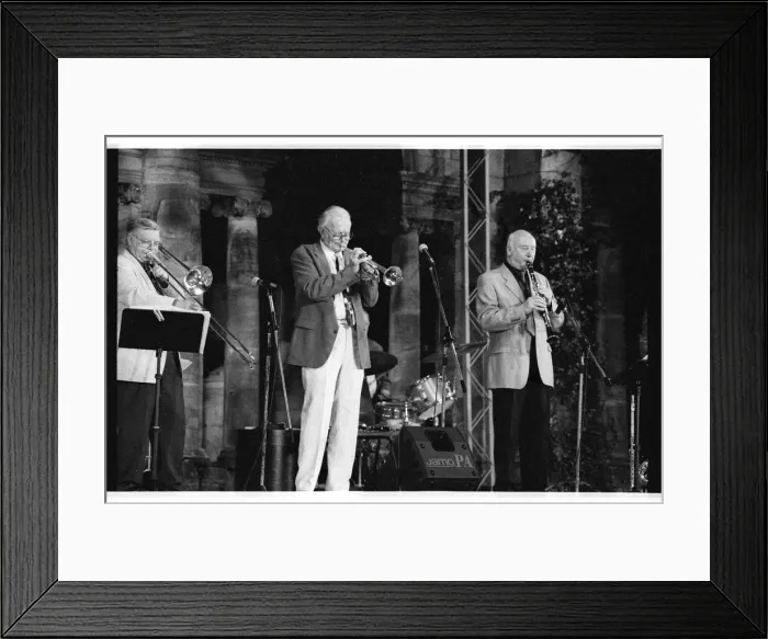 Framed Print : Humphrey Lyttelton, (Jimmy Hastings sax), Hever Castle, Kent, 1999. Artist: Brian O Connor Framed Print : Humphrey Lyttelton, (Jimmy Hastings sax), Hever Castle, Kent, 1999. Artist: Brian O Connor