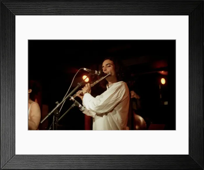 Framed Print : Idris Rahman, Pizza Express Dean St, 2005. Artist: Brian O Connor Framed Print : Idris Rahman, Pizza Express Dean St, 2005. Artist: Brian O Connor