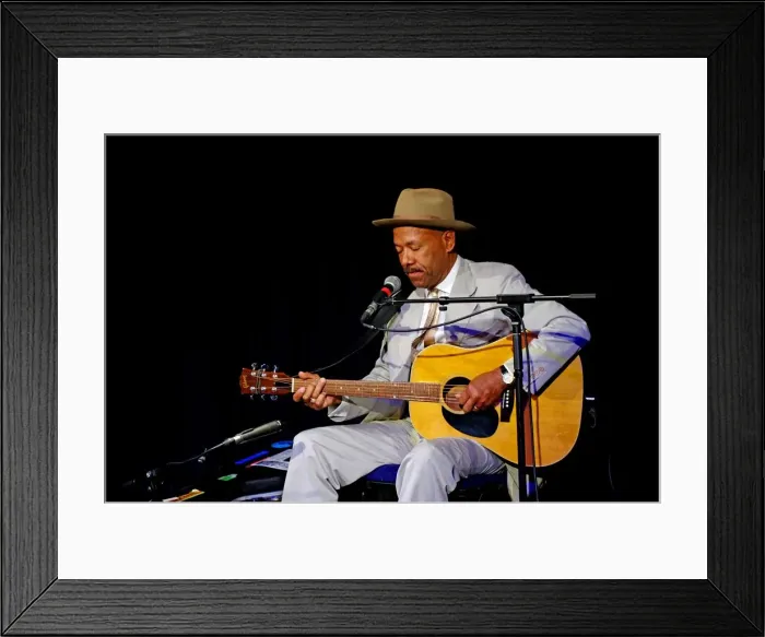 Framed Print : Michael Roach, Crawley Blues Club, Hawth, Crawley, West Sussex, 2015. Artist: Brian O Connor Framed Print : Michael Roach, Crawley Blues Club, Hawth, Crawley, West Sussex, 2015. Artist: Brian O Connor