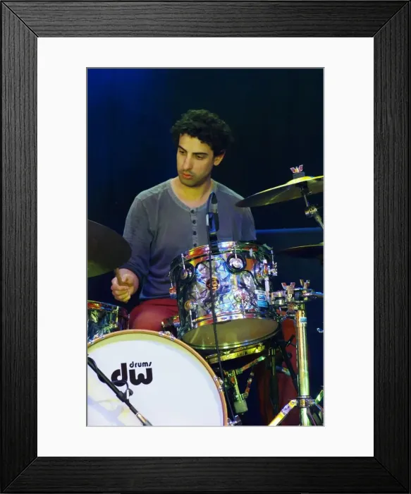 Framed Print : Simon Roth, Love Supreme Jazz Festival, Glynde Place, East Susex, 2015. Artist: Brian O Connor Framed Print : Simon Roth, Love Supreme Jazz Festival, Glynde Place, East Susex, 2015. Artist: Brian O Connor