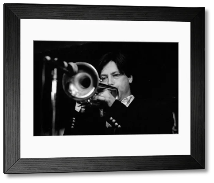 Framed Print : Guy Barker, Watermill Jazz Club, Dorking, Surrey, Sept 2000. Artist: Brian O Connor Framed Print : Guy Barker, Watermill Jazz Club, Dorking, Surrey, Sept 2000. Artist: Brian O Connor