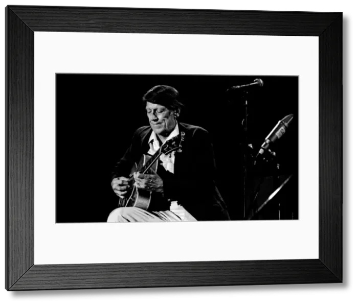 Framed Print : Tal Farlow, Capital Jazz Festival, Knebworth, Herts, July 82. Artist: Brian O Connor Framed Print : Tal Farlow, Capital Jazz Festival, Knebworth, Herts, July 82. Artist: Brian O Connor
