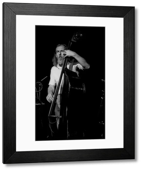 Framed Print : Peter Ind, Bass Clef, Hoxton Square, London, September, 1989. Artist: Brian O Connor
