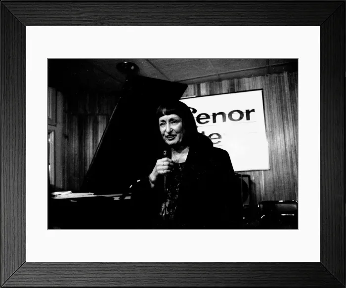 Framed Print : Sheila Jordan, Tenor Clef, Hoxton Square, London, May 1992. Artist: Brian O Connor Framed Print : Sheila Jordan, Tenor Clef, Hoxton Square, London, May 1992. Artist: Brian O Connor