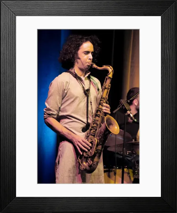 Framed Print : Idris Rahman, Ropetackle Arts Centre, Shoreham, West Sussex, Jan 2016. Artist: Brian O Connor Framed Print : Idris Rahman, Ropetackle Arts Centre, Shoreham, West Sussex, Jan 2016. Artist: Brian O Connor