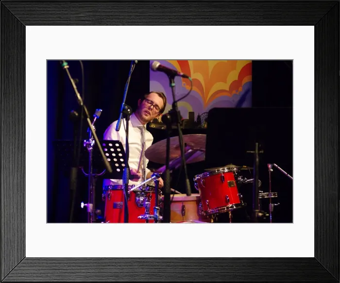 Framed Print : Pete Hill, Ropetackle Arts Centre, Shoreham, West Sussex, Jan 2016. Artist: Brian O Connor Framed Print : Pete Hill, Ropetackle Arts Centre, Shoreham, West Sussex, Jan 2016. Artist: Brian O Connor