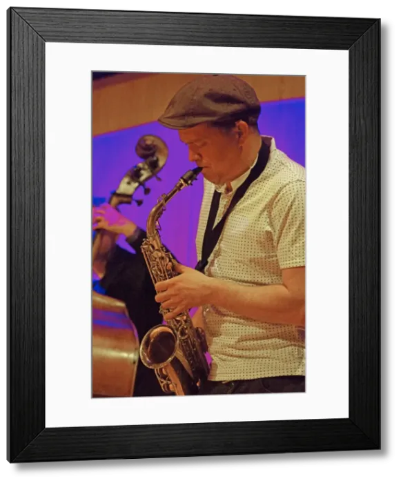 Framed Print : Adrian Cox (Rythme Futur), Birley Centre, Eastbourne, East Sussex, Sep 2015. Artist Framed Print : Adrian Cox (Rythme Futur), Birley Centre, Eastbourne, East Sussex, Sep 2015. Artist