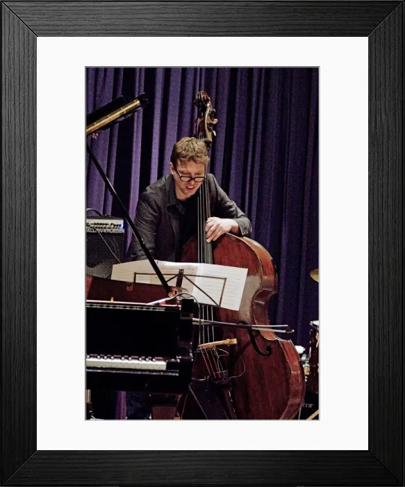 Framed Print : Josh Ginsburg, Watermill Jazz Club, Dorking, Surrey, Nov 2015. Artist: Brian O Connor Framed Print : Josh Ginsburg, Watermill Jazz Club, Dorking, Surrey, Nov 2015. Artist: Brian O Connor