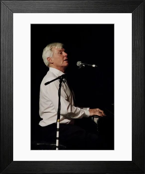 Framed Print : Mike Hatchard, Hawth, Crawley, West Sussex, Nov 2015. Artist: Brian O Connor Framed Print : Mike Hatchard, Hawth, Crawley, West Sussex, Nov 2015. Artist: Brian O Connor