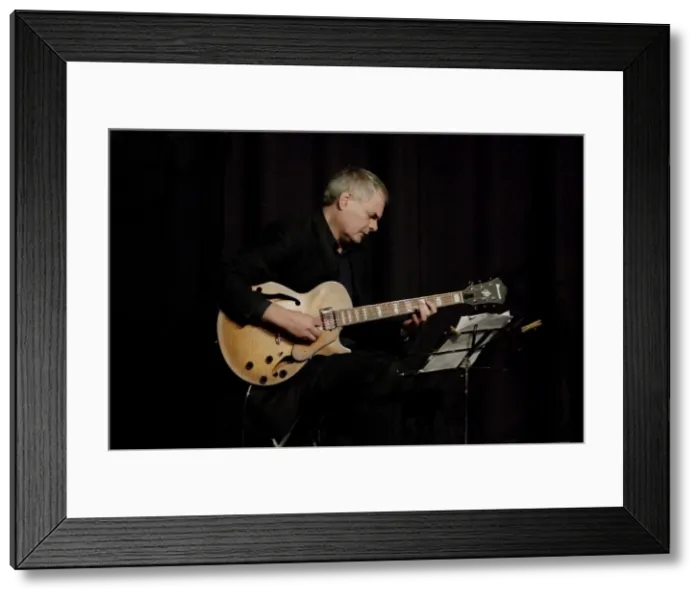 Framed Print : Shane Hill, Hawth, Crawley, West Sussex, Nov 2015. Artist: Brian O Connor Framed Print : Shane Hill, Hawth, Crawley, West Sussex, Nov 2015. Artist: Brian O Connor