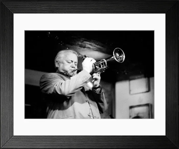 Framed Print : Bruce Adams, Watermill Jazz Club, Dorking, Surrey, January 2001. Artist: Brian O Connor Framed Print : Bruce Adams, Watermill Jazz Club, Dorking, Surrey, January 2001. Artist: Brian O Connor