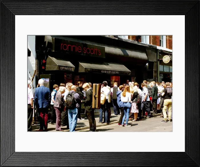 Framed Print : Crowd Scene, Ronnie Scotts, Soho, London, 5th June 2016. Artist: Brian O Connor Framed Print : Crowd Scene, Ronnie Scotts, Soho, London, 5th June 2016. Artist: Brian O Connor