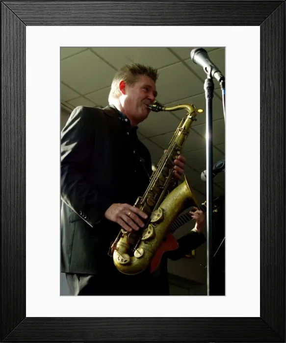 Framed Print : Derek Nash, Hawth, Crawley, West Sussex, 22nd October 2016. Artist: Brian O Connor Framed Print : Derek Nash, Hawth, Crawley, West Sussex, 22nd October 2016. Artist: Brian O Connor
