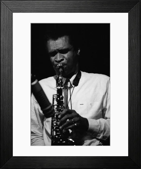 Framed Print : Bobby Watson, Ronnie Scotts, Soho, London, November, 1989. Artist: Brian O Connor Framed Print : Bobby Watson, Ronnie Scotts, Soho, London, November, 1989. Artist: Brian O Connor